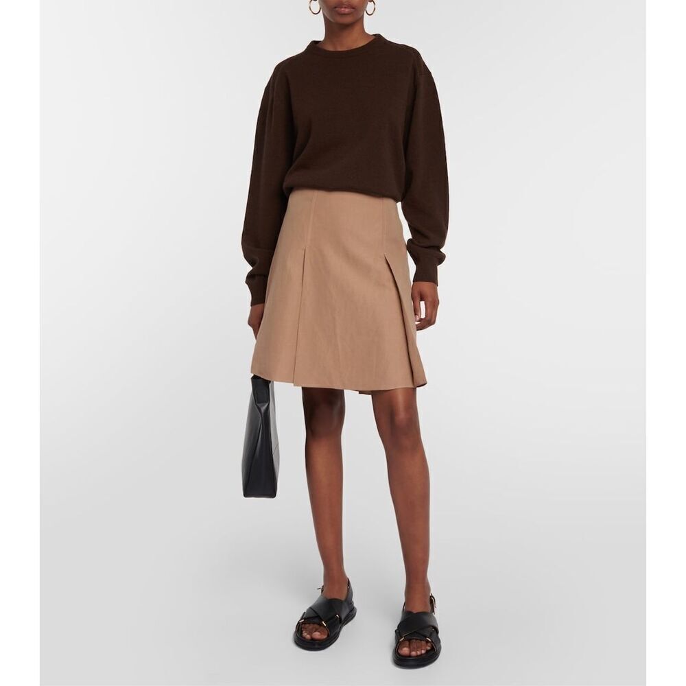 ✨VINCE Pleated cotton-blend Sz 10 Tan miniskirt✨